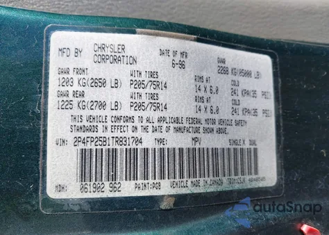 1996 Plymouth Voyager z USA, uszkodzony, nr VIN 2P4FP25B1TR831704